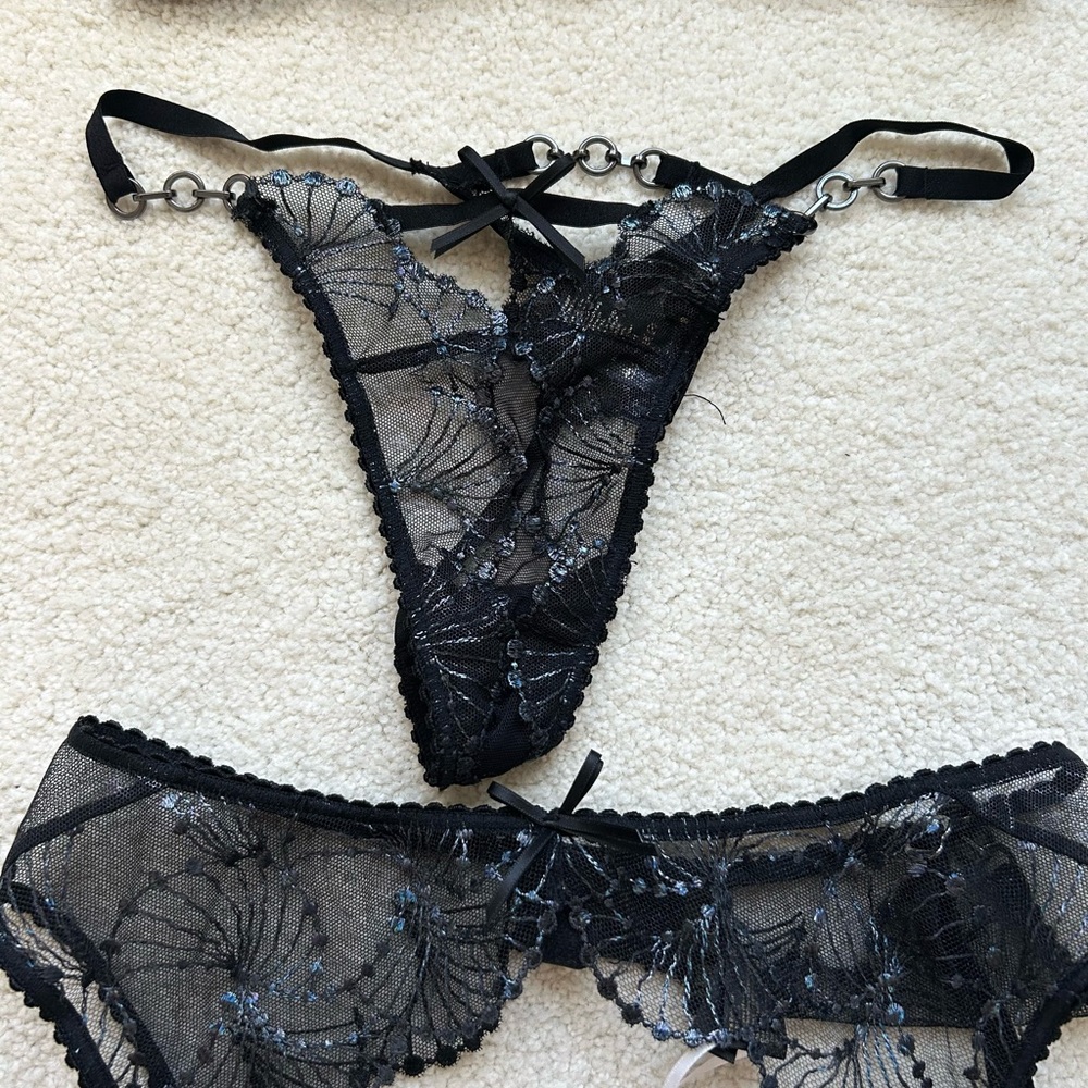 Honey Birdette Black Lace Lingerie Set - Picture 3 of 6